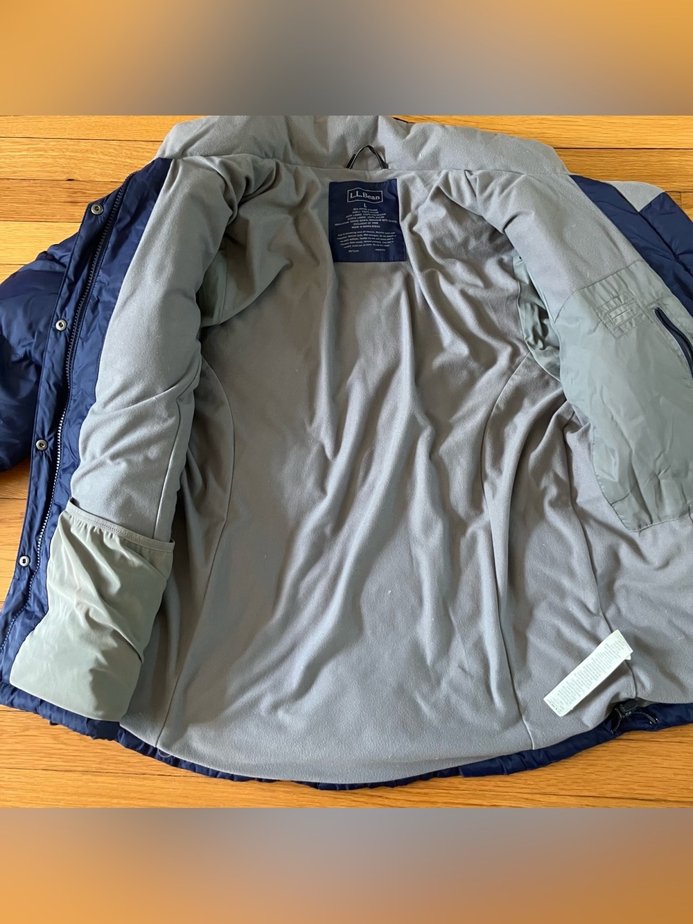 L.L. Bean Navy Blue Goose Down Classic Winter Quilted Nylon Puffer Jacket Large - Picture 5 of 12